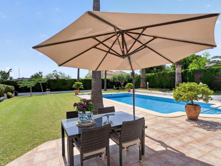 Villa for Sale in Los Balcones, Alicante 5