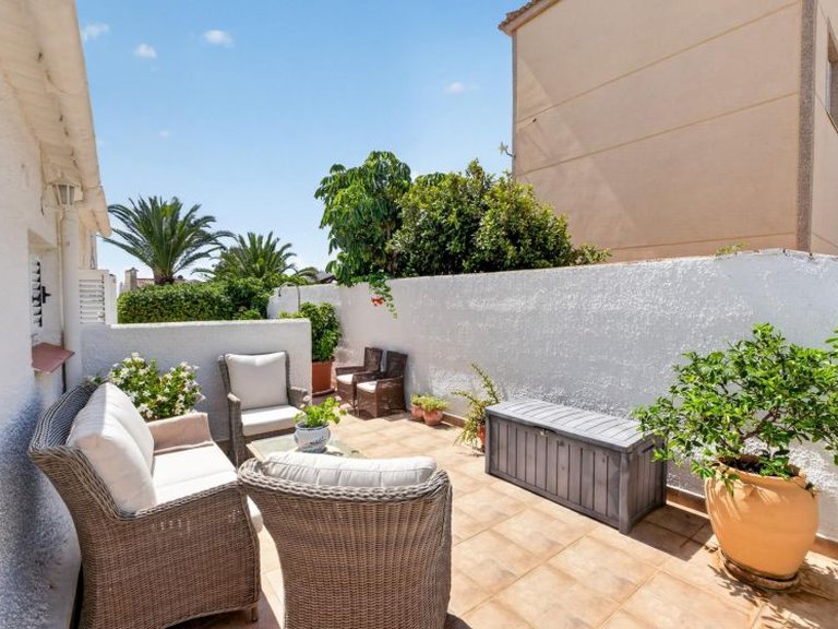 Villa for Sale in Los Balcones, Alicante 42
