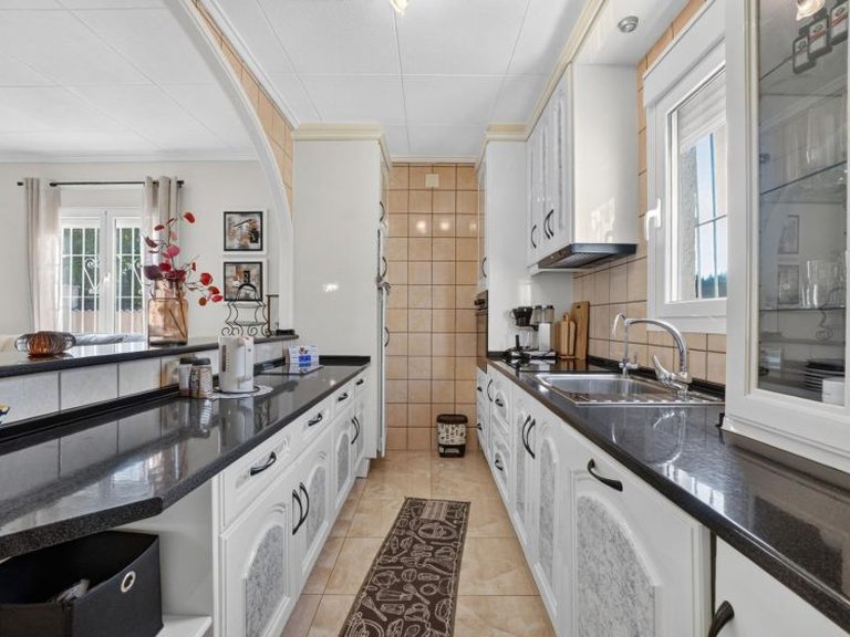 Villa for Sale in Torrevieja, Alicante 11
