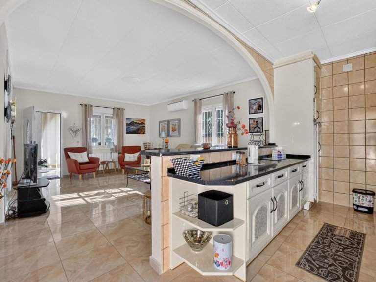 Villa for Sale in Torrevieja, Alicante 13