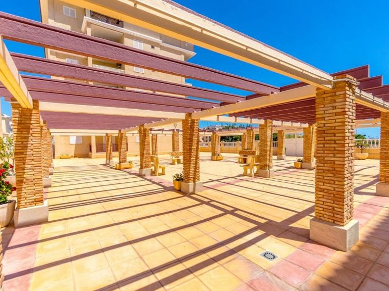 Apartment for Sale in Torrevieja, Alicante 32