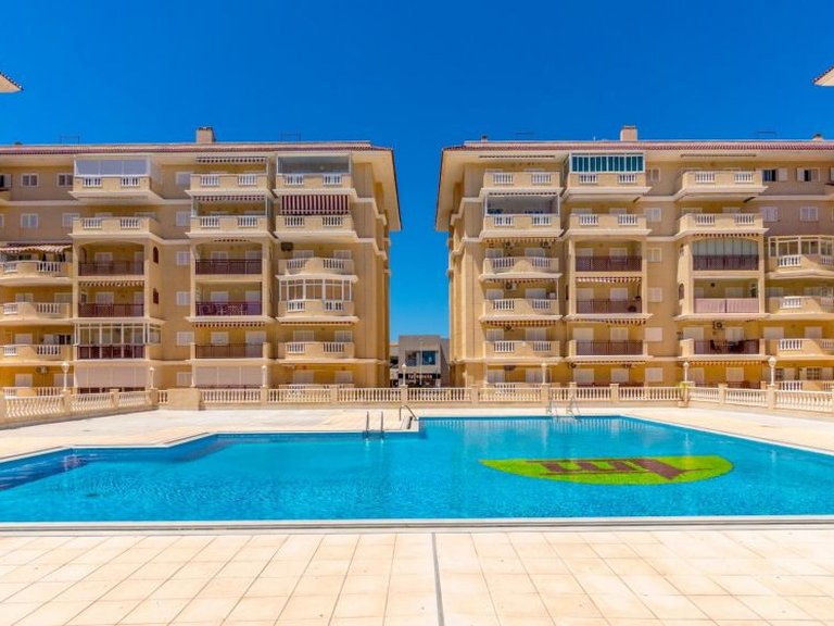 Apartment for Sale in Torrevieja, Alicante 33