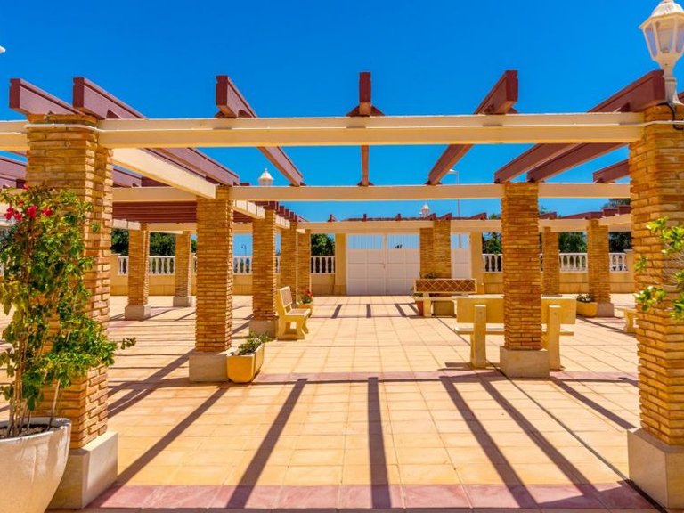 Apartment for Sale in Torrevieja, Alicante 34
