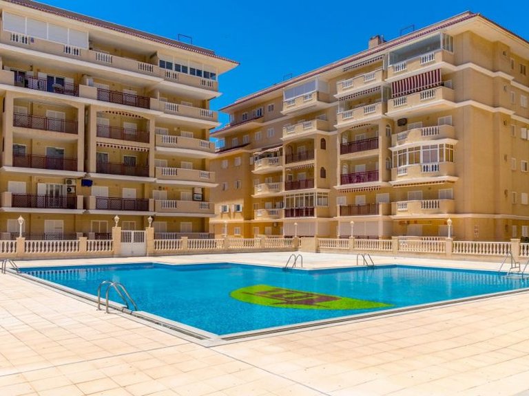 Apartment for Sale in Torrevieja, Alicante 35