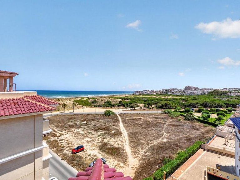 Apartment for Sale in Torrevieja, Alicante 28