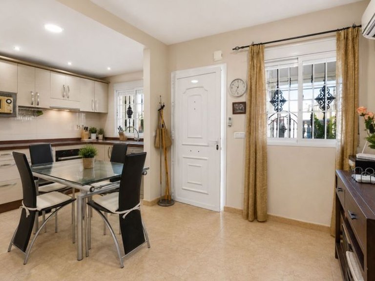 Town House for Sale in Torrevieja, Alicante 8