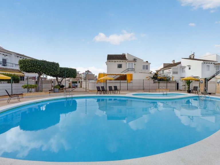 Apartment for Sale in Torrevieja, Alicante 28