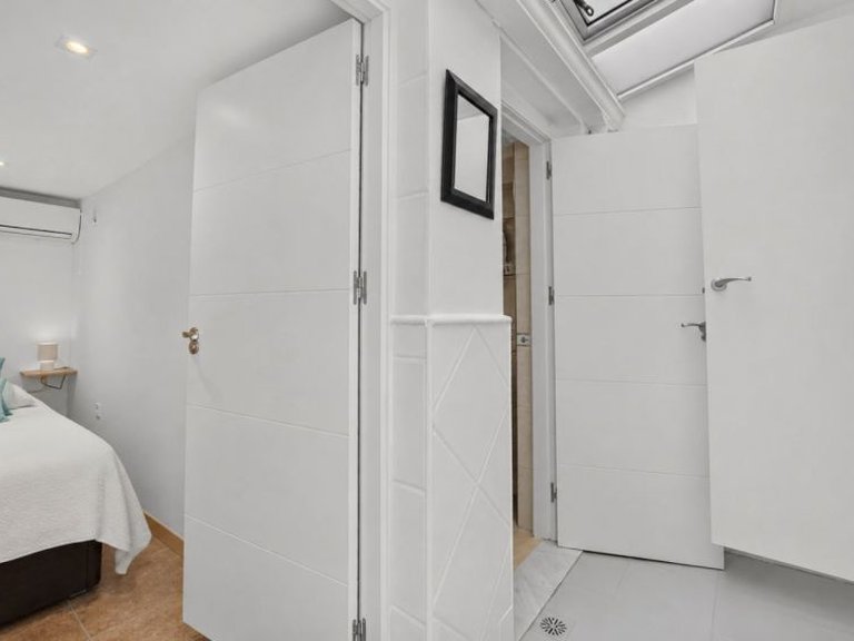 Apartment for Sale in Torrevieja, Alicante 18