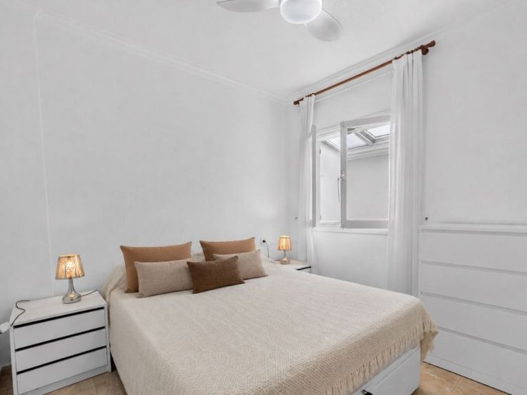 Apartment for Sale in Torrevieja, Alicante 13
