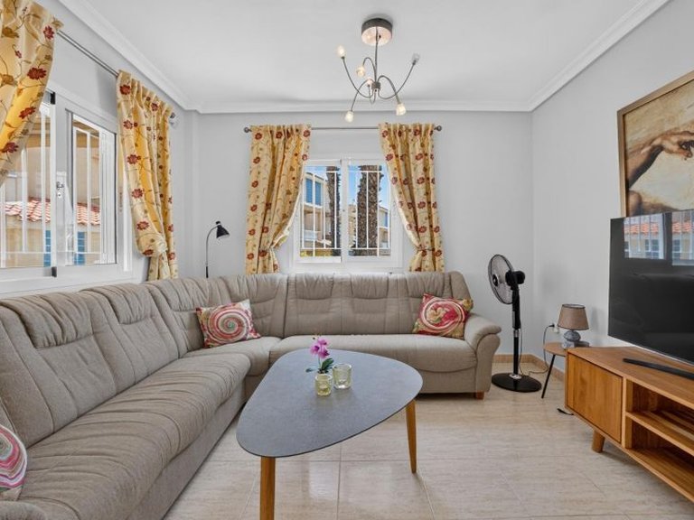 Town House for Sale in Playa Flamenca, Alicante 7