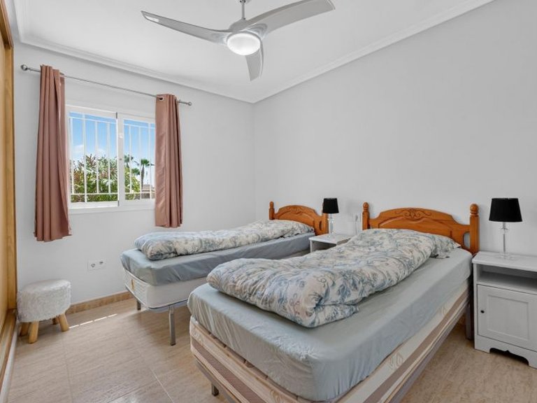 Town House for Sale in Playa Flamenca, Alicante 13