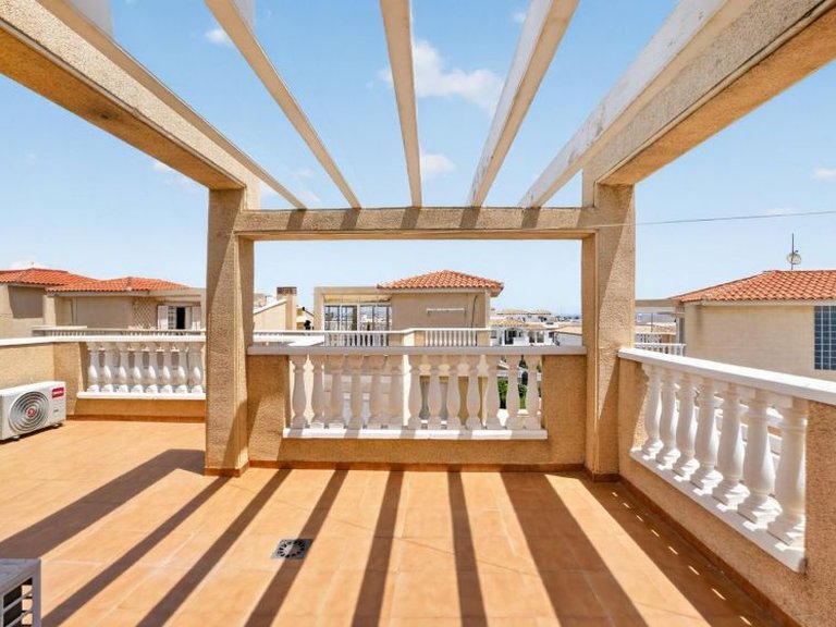Town House for Sale in Playa Flamenca, Alicante 28