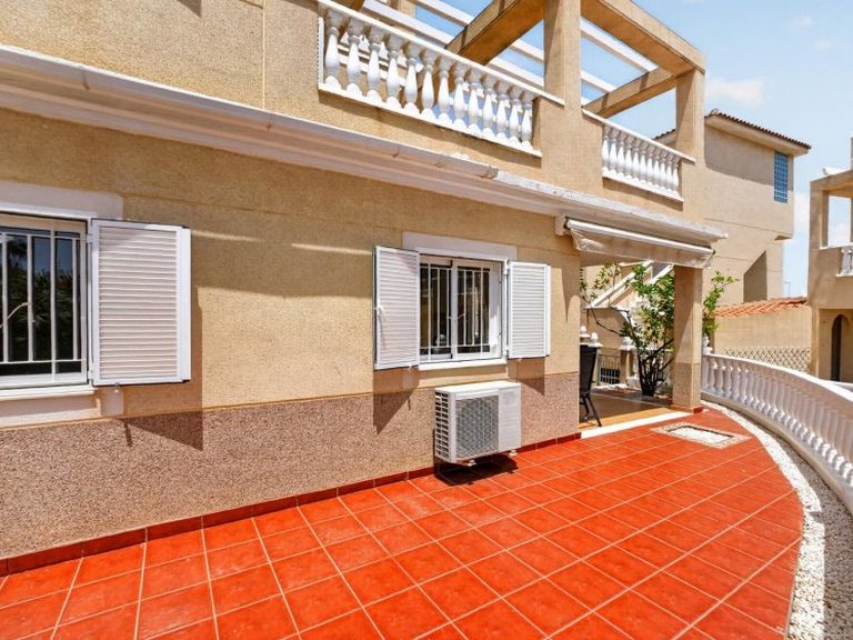 Town House for Sale in Playa Flamenca, Alicante 35