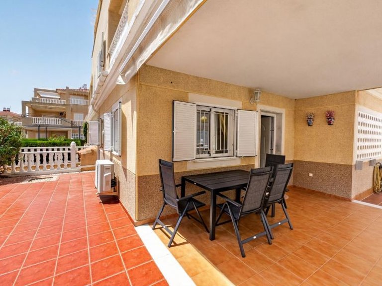 Town House for Sale in Playa Flamenca, Alicante 36