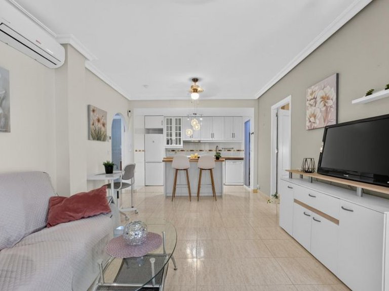 Apartment for Sale in Playa Flamenca, Alicante 2