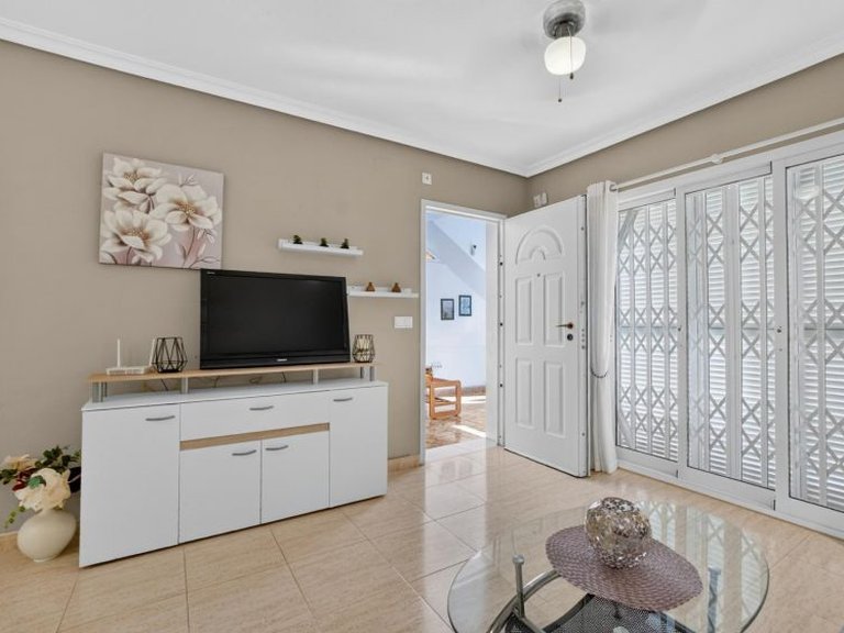 Apartment for Sale in Playa Flamenca, Alicante 7