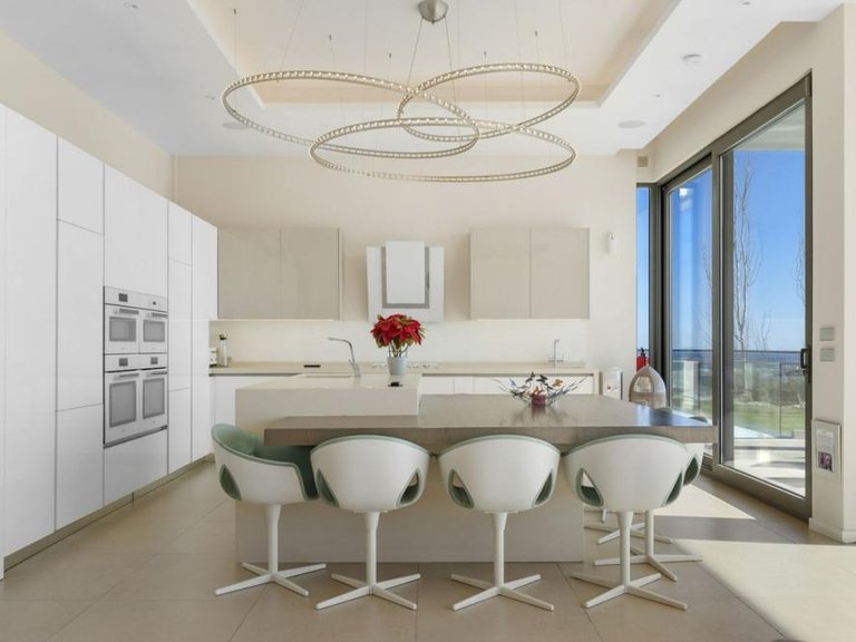 Town House for Sale in Benahavís, Malaga 6