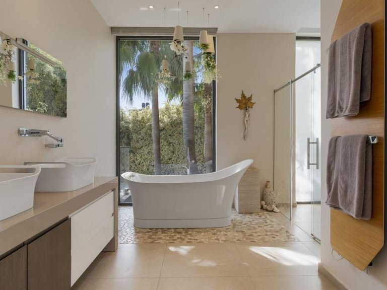 Town House for Sale in Benahavís, Malaga 10