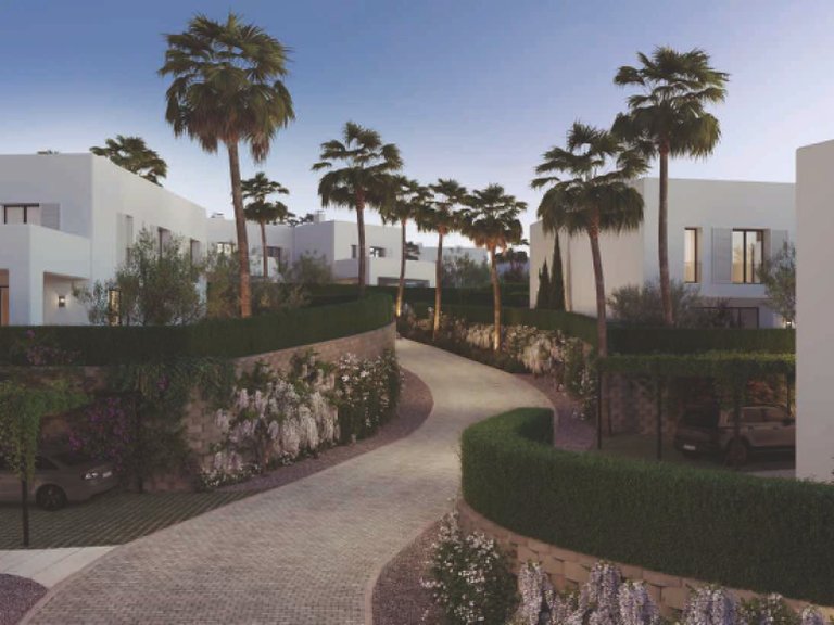 Villa for Sale in Sotogrande Costa, Malaga 2
