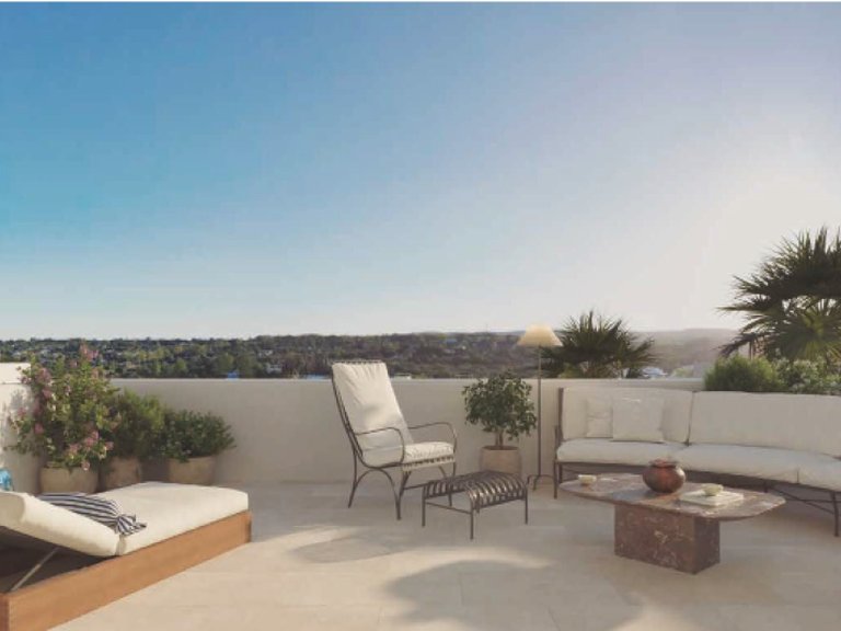 Villa for Sale in Estepona, Malaga 4