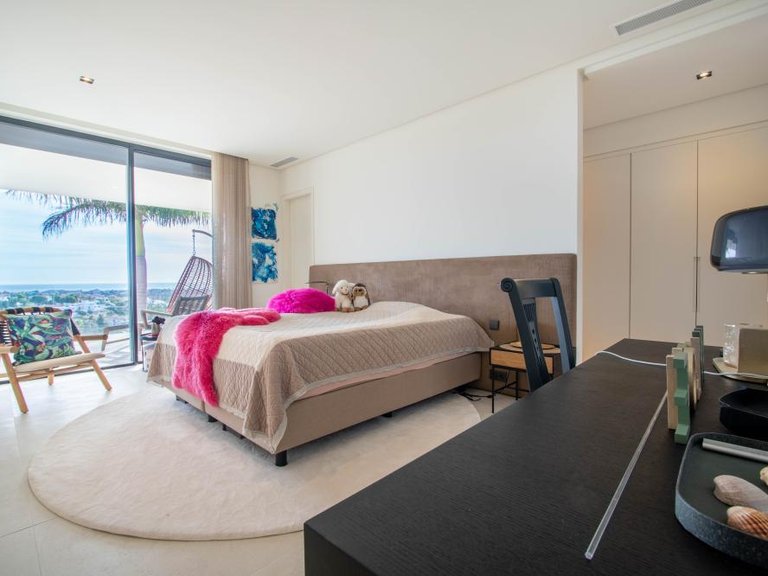 Villa for Sale in Benahavís, Malaga 37