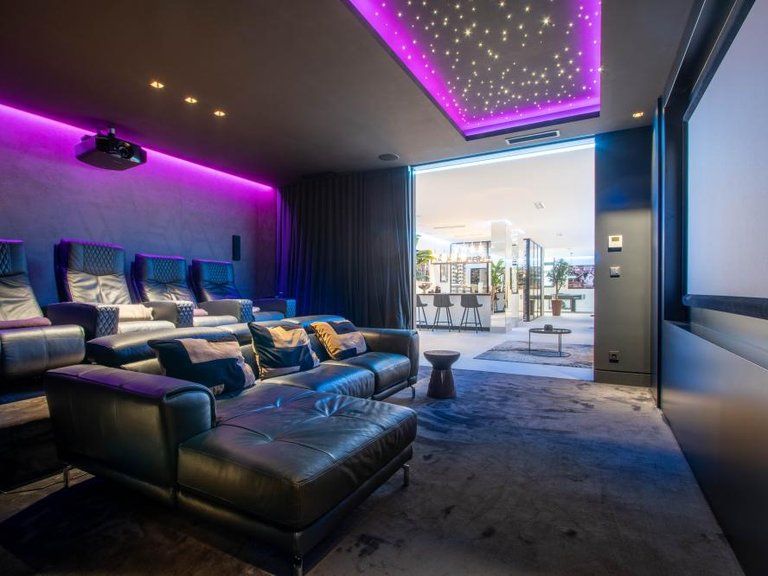 Villa for Sale in Benahavís, Malaga 48