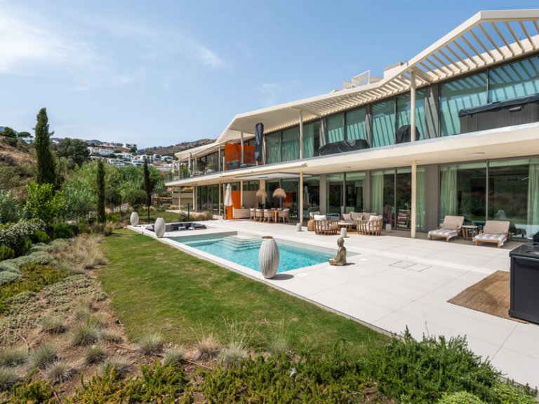 Apartment for Sale in Benalmadena, Malaga 1