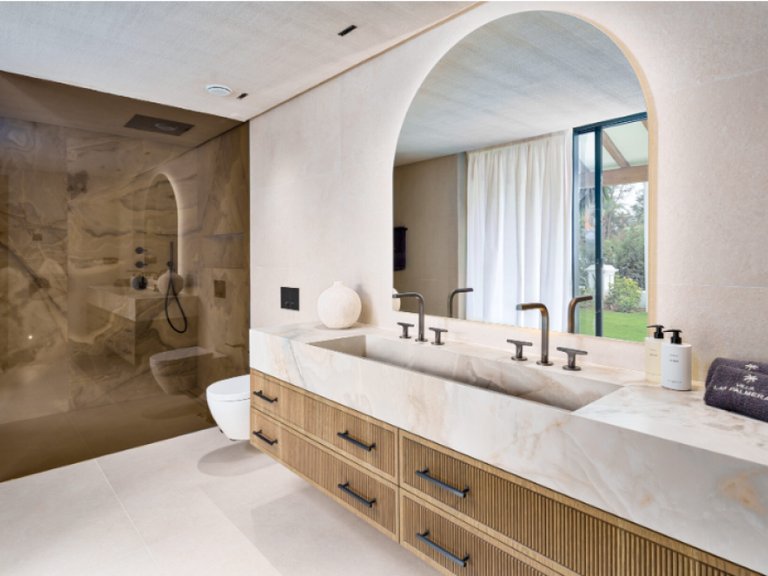 Villa for Sale in Nueva Andalucía, Malaga 18