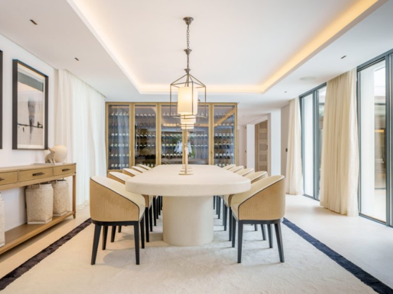 Villa for Sale in Nueva Andalucía, Malaga 7