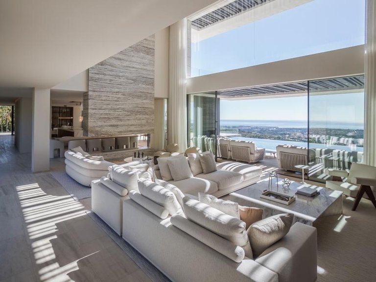 Villa for Sale in Sotogrande, Malaga 12