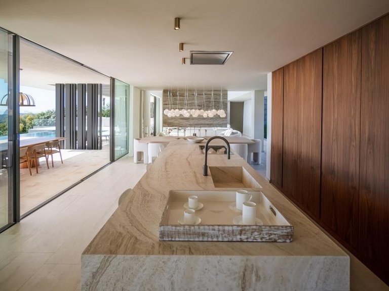 Villa for Sale in Sotogrande, Malaga 9