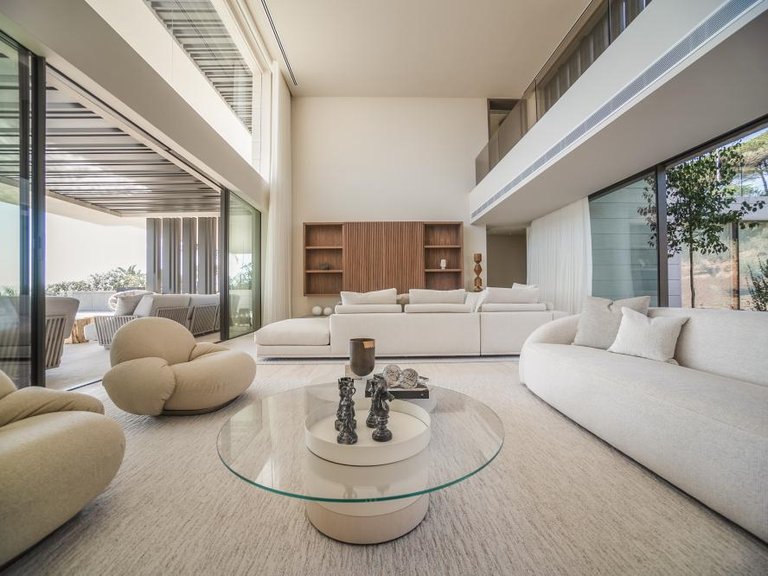 Villa for Sale in Sotogrande, Malaga 18