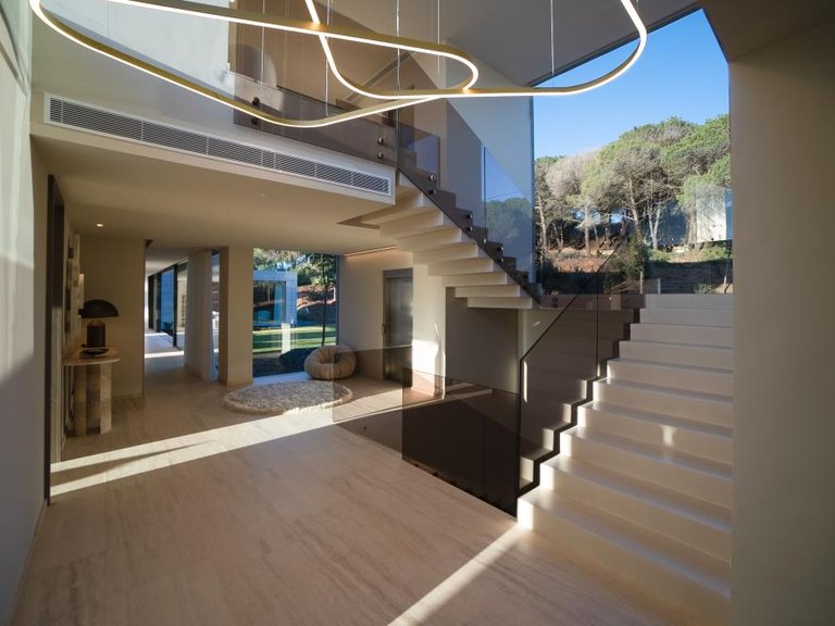 Villa for Sale in Sotogrande, Malaga 30