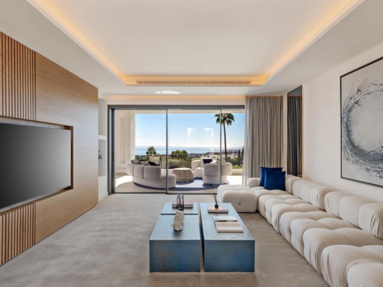 Villa for Sale in Marbella, Malaga 5