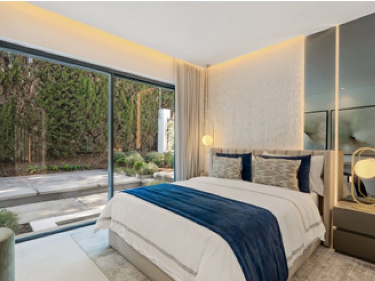 Villa for Sale in Marbella, Malaga 10