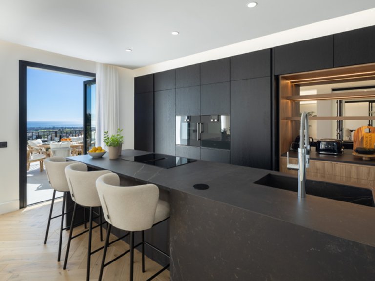 Villa for Sale in Benahavís, Malaga 5