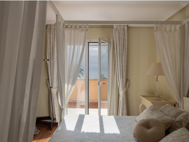 Villa for Sale in New Golden Mile, Malaga 10