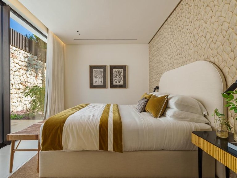 Villa for Sale in New Golden Mile, Malaga 22