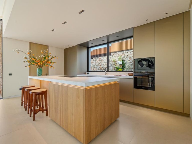Villa for Sale in New Golden Mile, Malaga 37