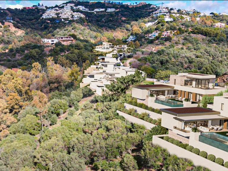 Plot for Sale in New Golden Mile, Malaga 2