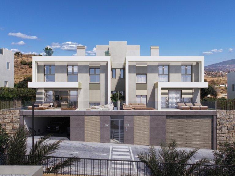 Town House for Sale in Elviria, Malaga 12