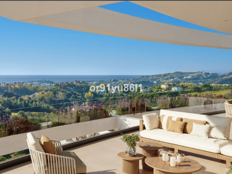 Penthouse for Sale in Benahavís, Malaga 17