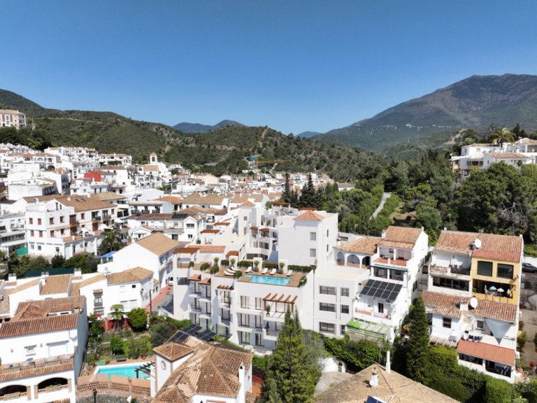 Penthouse for Sale in Estepona, Malaga 10