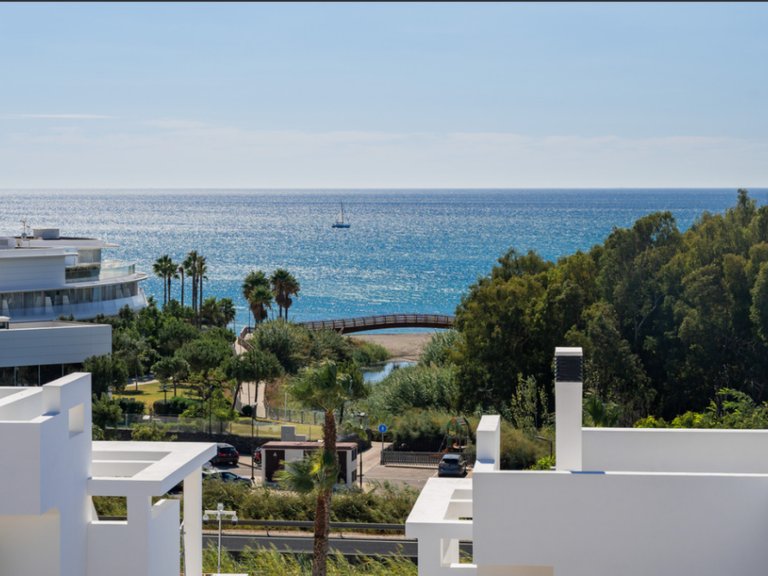 Penthouse for Sale in Estepona, Malaga 4