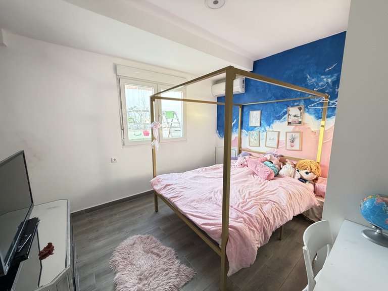 Villa for Sale in Villamartin, Alicante, 19