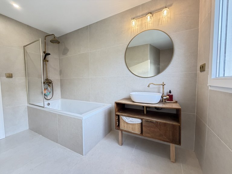 Villa for Sale in Villamartin, Alicante, 16
