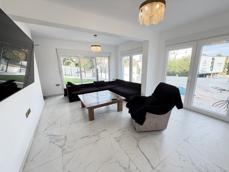 Villa for Sale in Villamartin, Alicante, 7