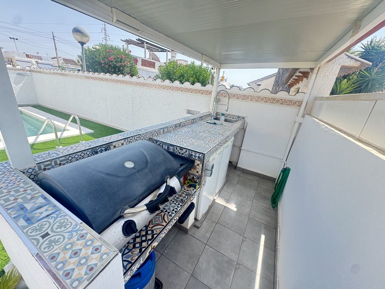 Villa for Sale in Villamartin, Alicante 15