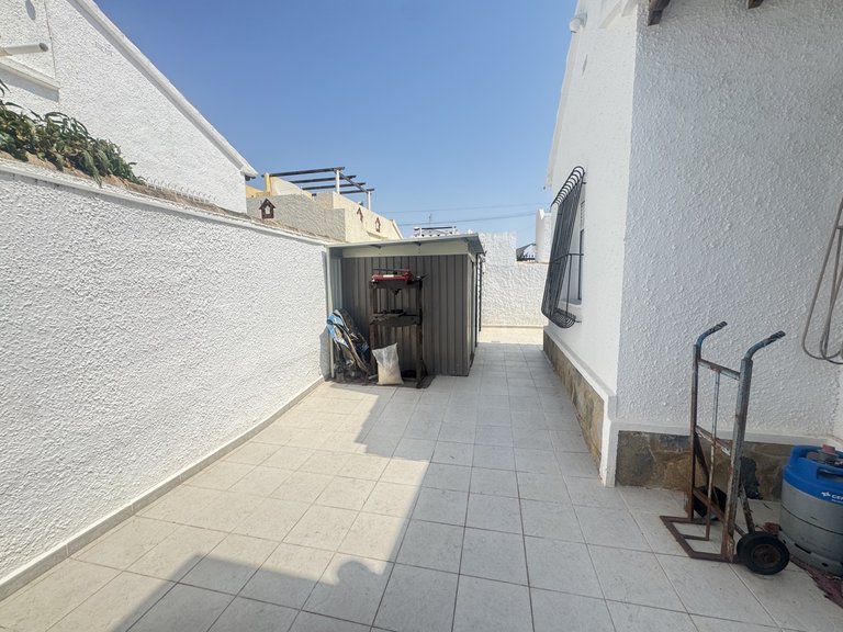 Villa for Sale in Villamartin, Alicante 21