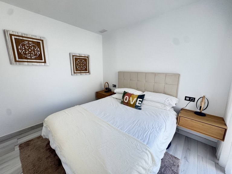 Villa for Sale in Cabo Roig, Alicante 12